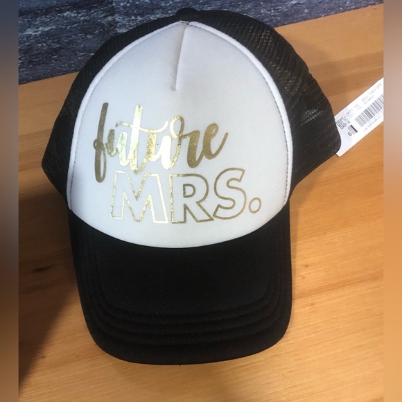 Anna & Ava Future Mrs. Ball Cap Black/White Adjustable OS NWT. - Picture 6 of 9